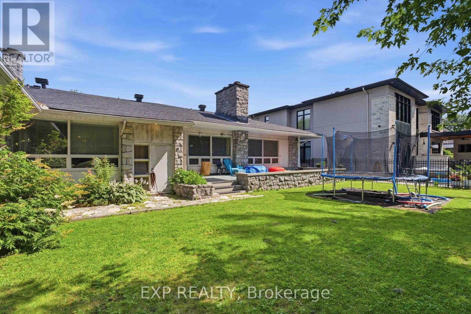 304 ROGER ROAD, Ottawa. Luxury613. By Peter Sagos - Image 44