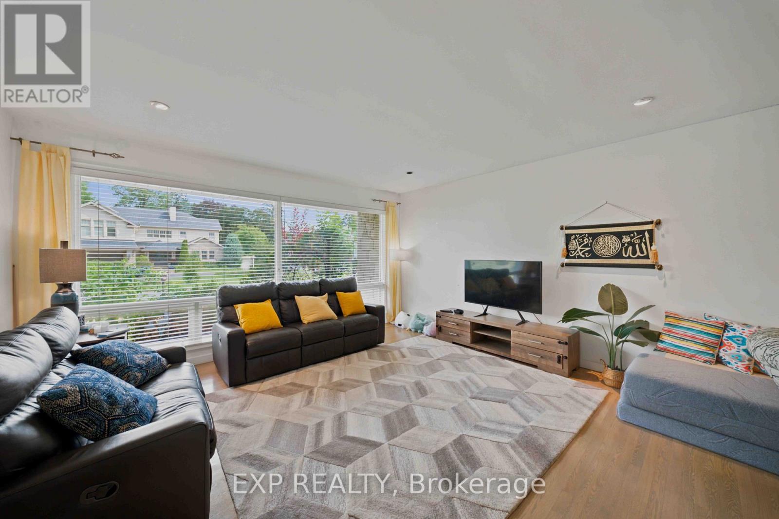 304 ROGER ROAD, Ottawa. Luxury613. By Peter Sagos - Image 6