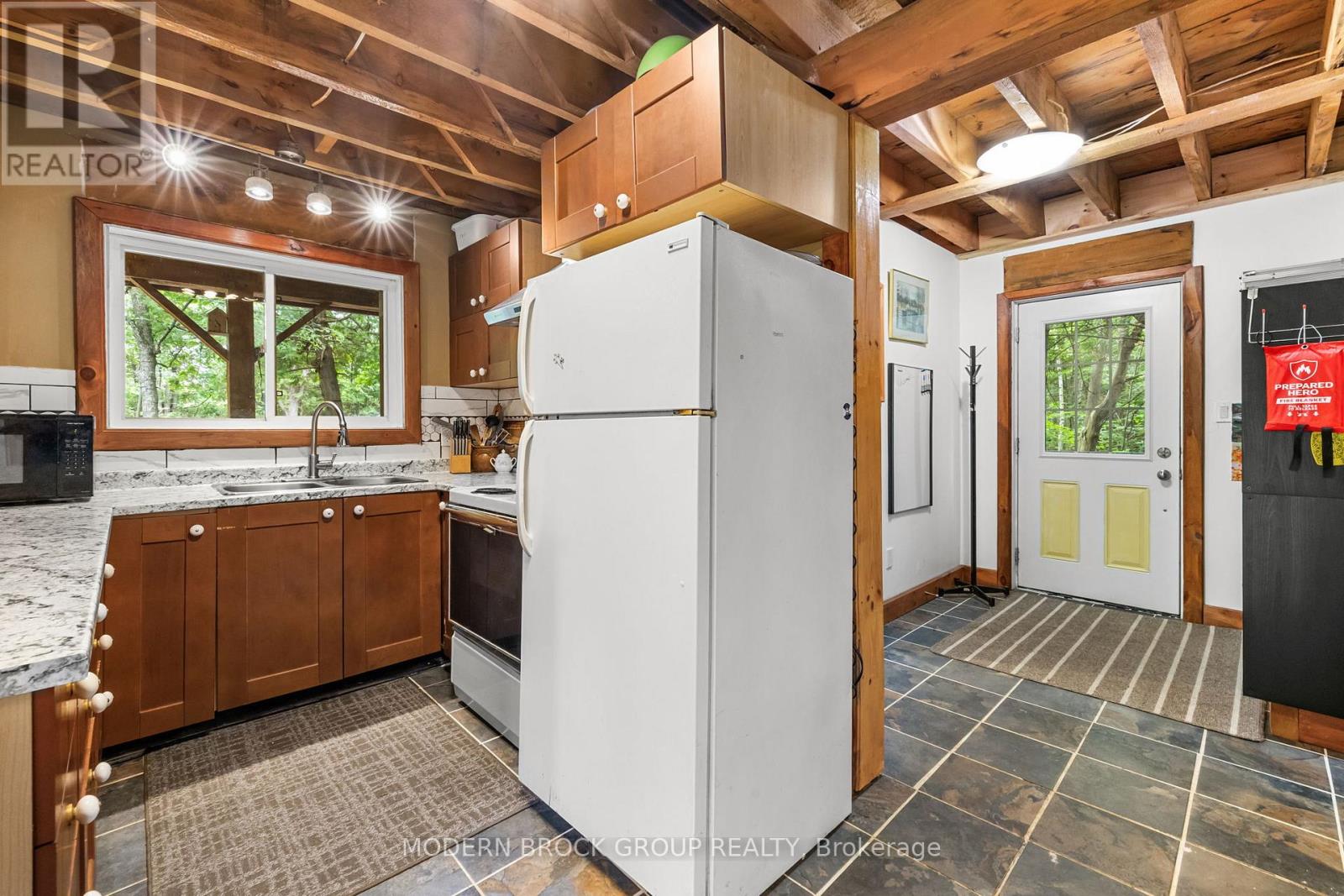 30 B6A OTTER LAKE ROAD - 12