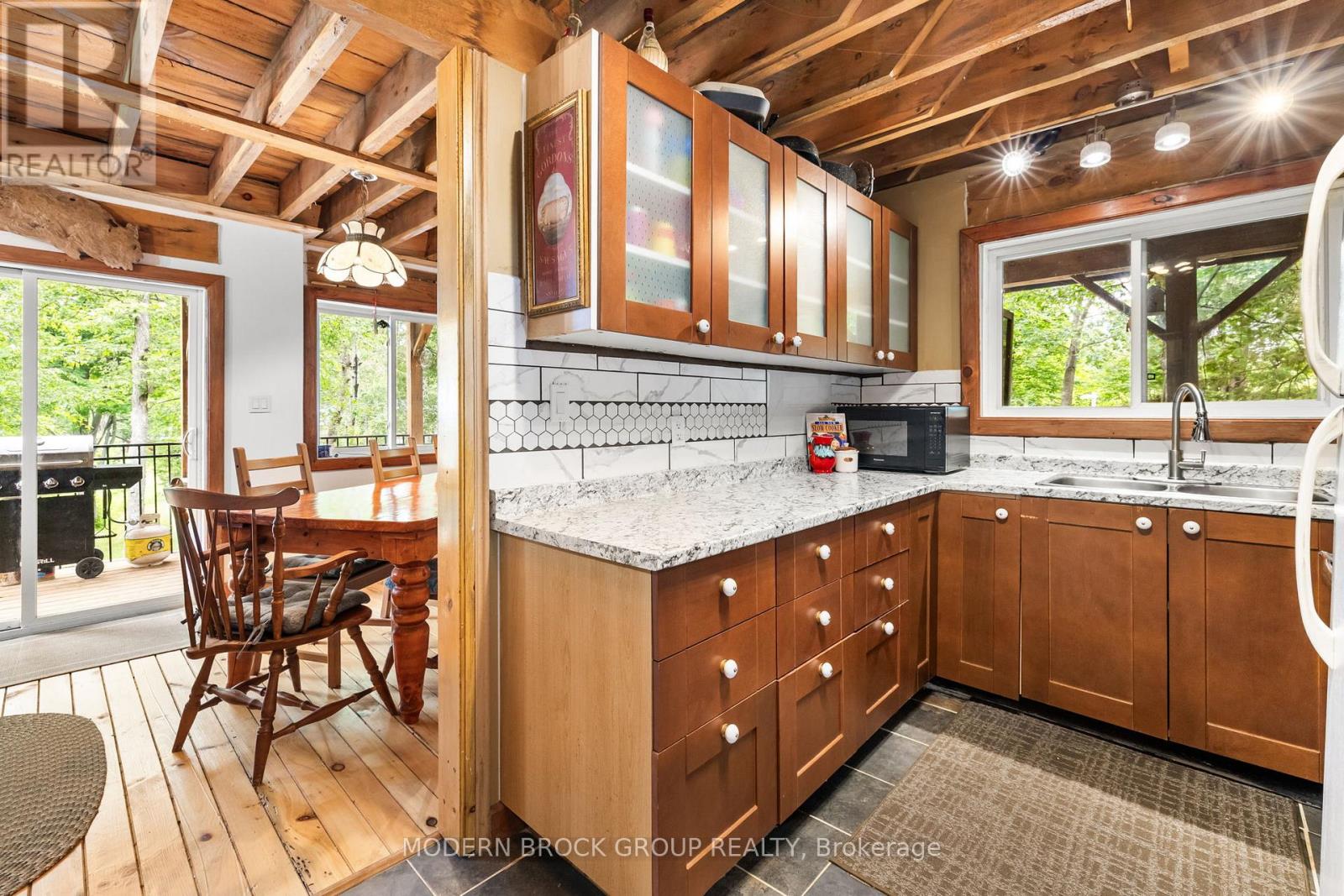 30 B6A OTTER LAKE ROAD - 14