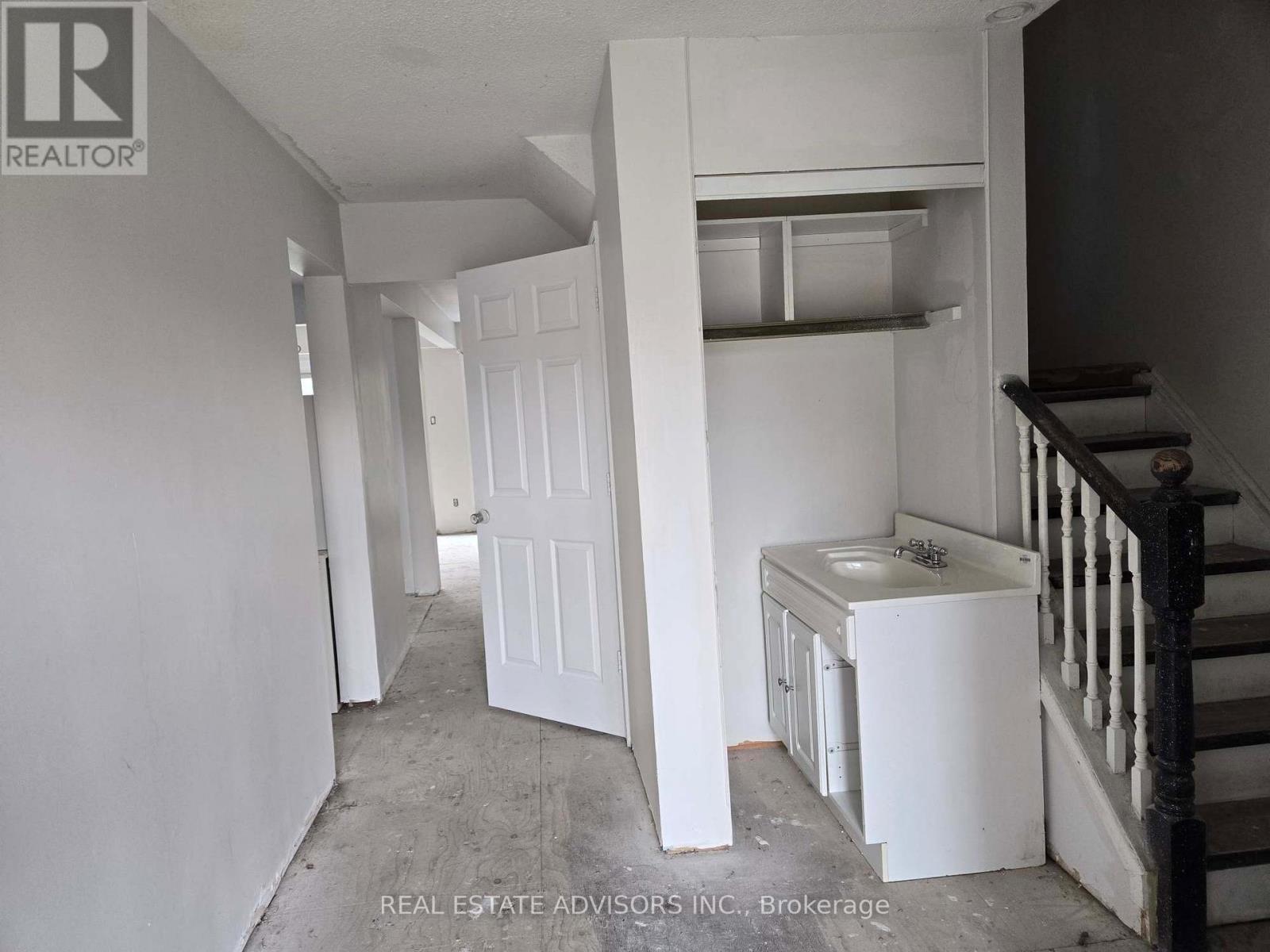 238 BRAYMORE BOULEVARD - 3