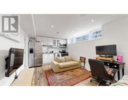 33 Neapolitan Drive, Toronto, ON M1P4B2 Photo 32