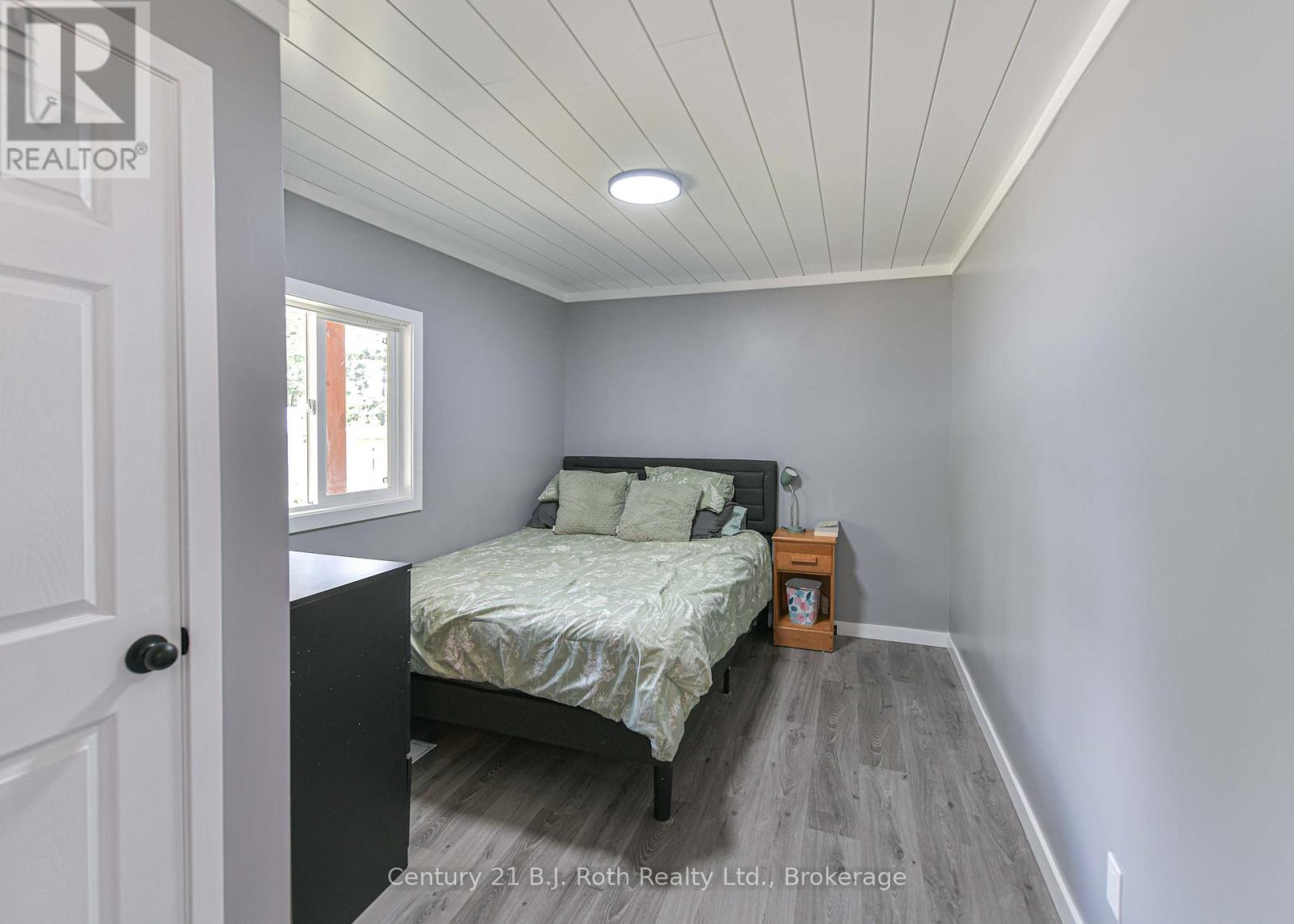 3332 CLEVELAND AVENUE - 21