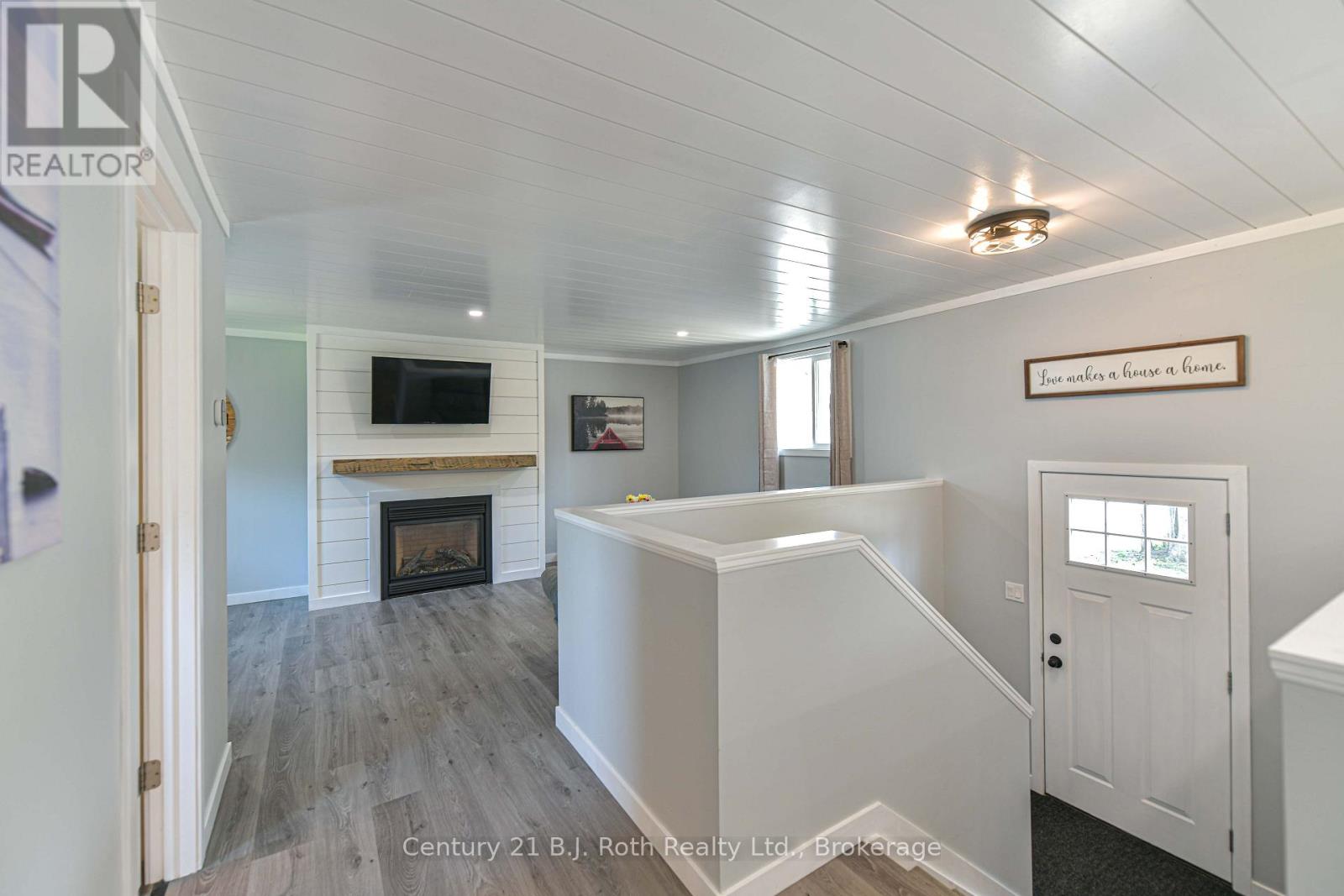 3332 CLEVELAND AVENUE - 9