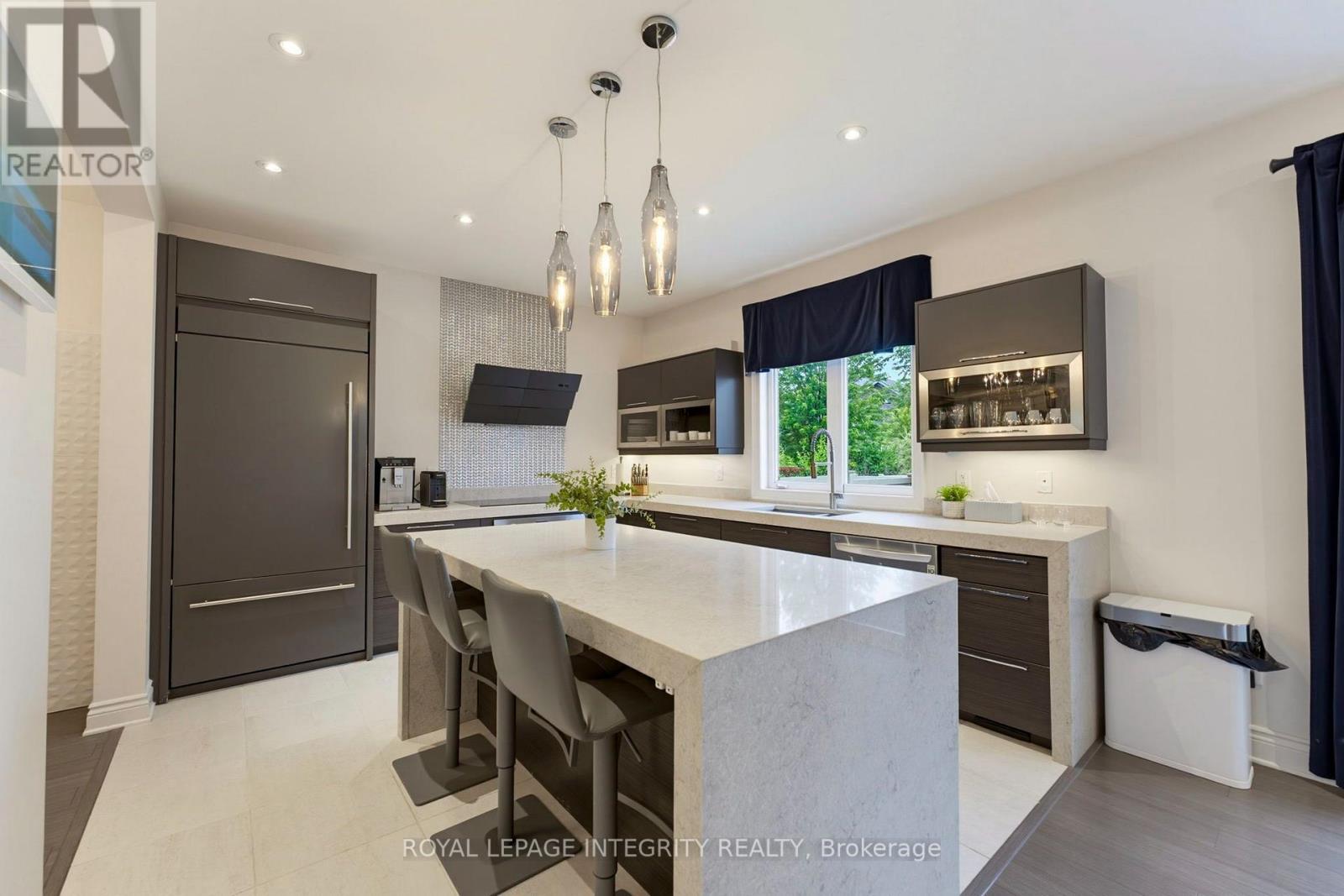319 BOBOLINK RIDGE, Ottawa. Luxury613. By Peter Sagos - Image 15