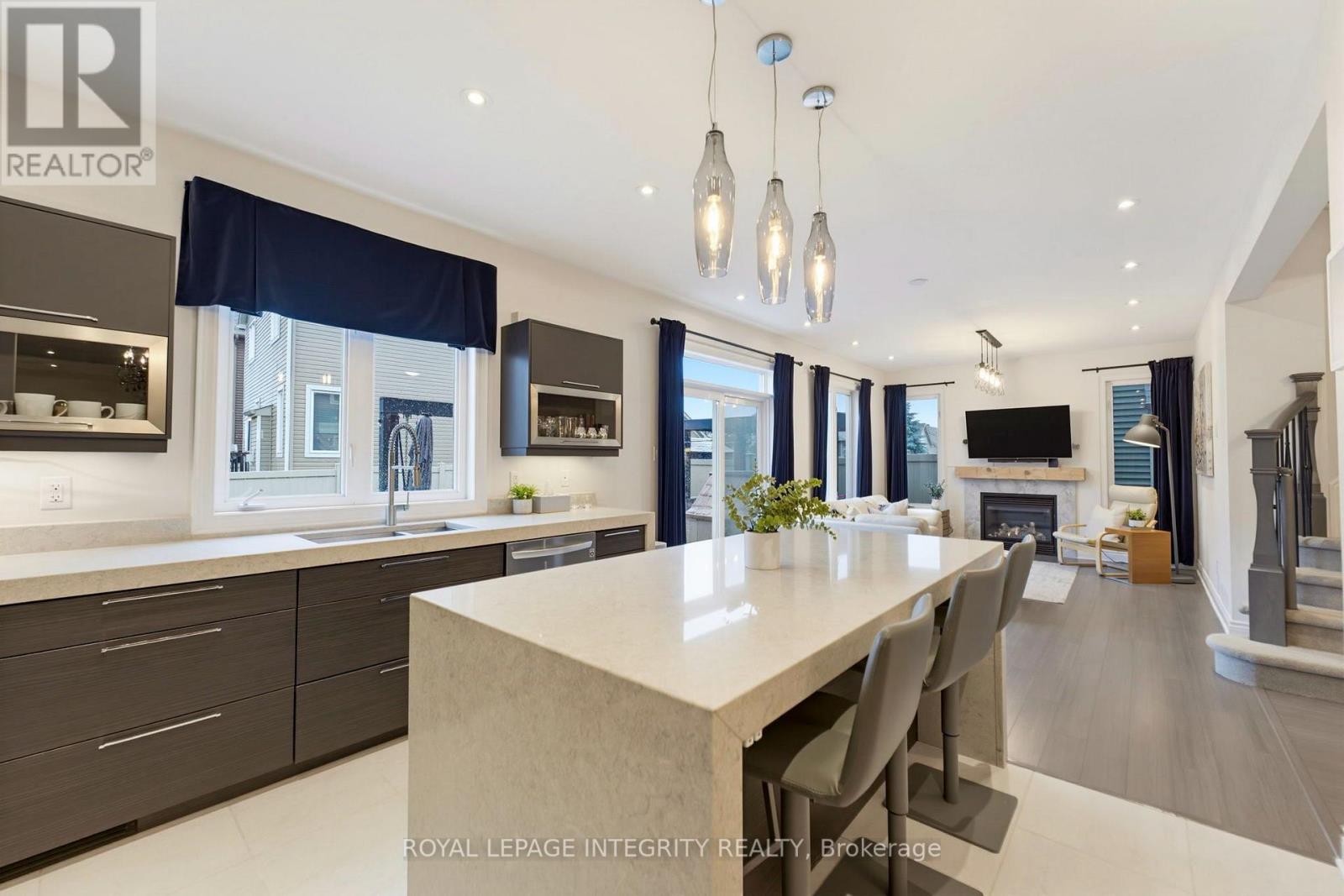 319 BOBOLINK RIDGE, Ottawa. Luxury613. By Peter Sagos - Image 14