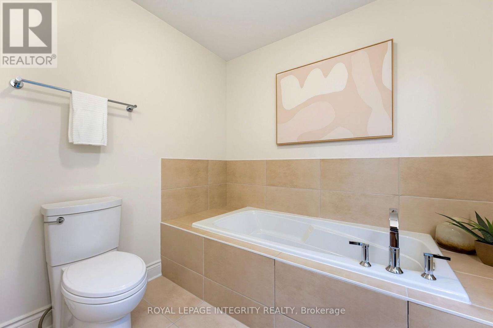 319 BOBOLINK RIDGE, Ottawa. Luxury613. By Peter Sagos - Image 26