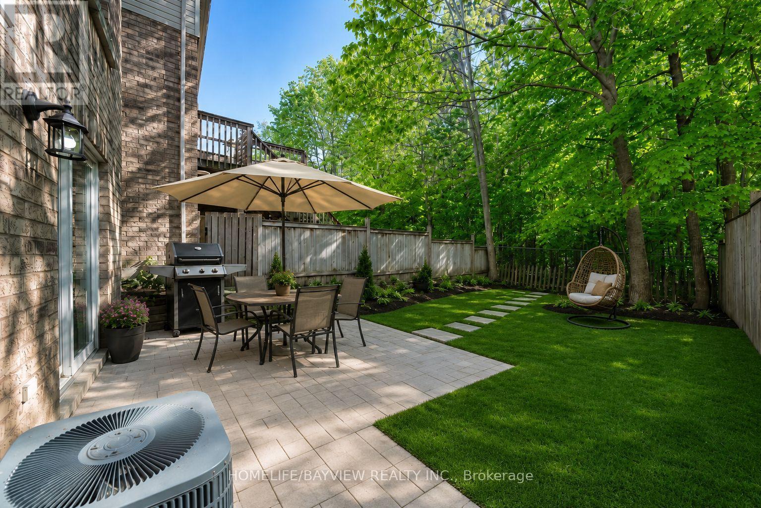 52 HAWTHORNE CRESCENT - 33