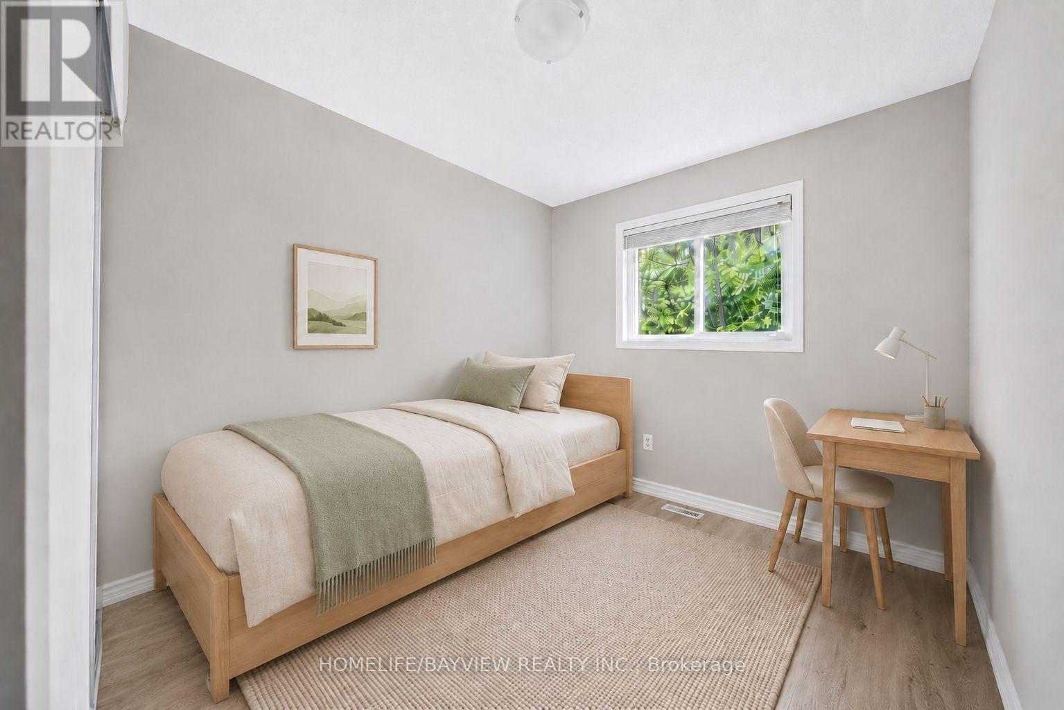 52 HAWTHORNE CRESCENT - 25