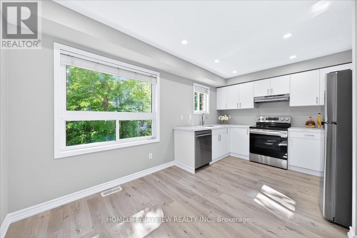 52 HAWTHORNE CRESCENT - 9