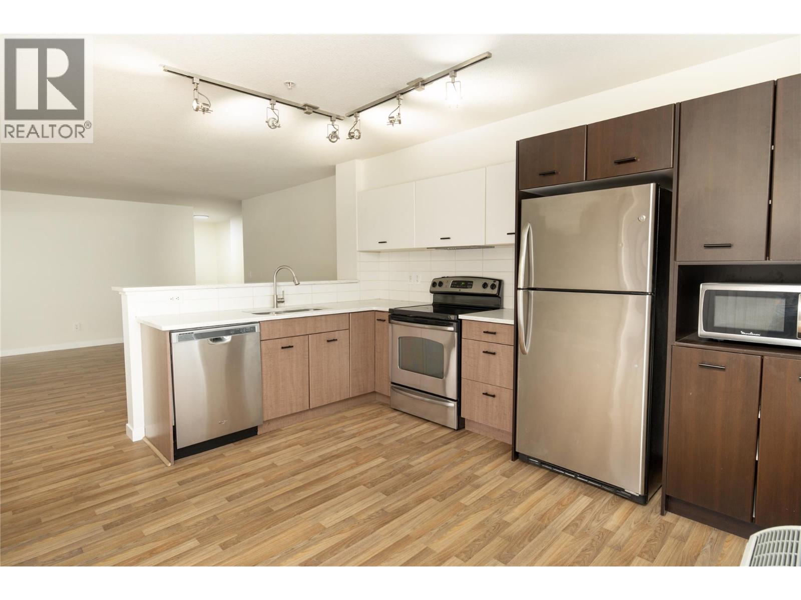 #114 547 Yates Road - 6