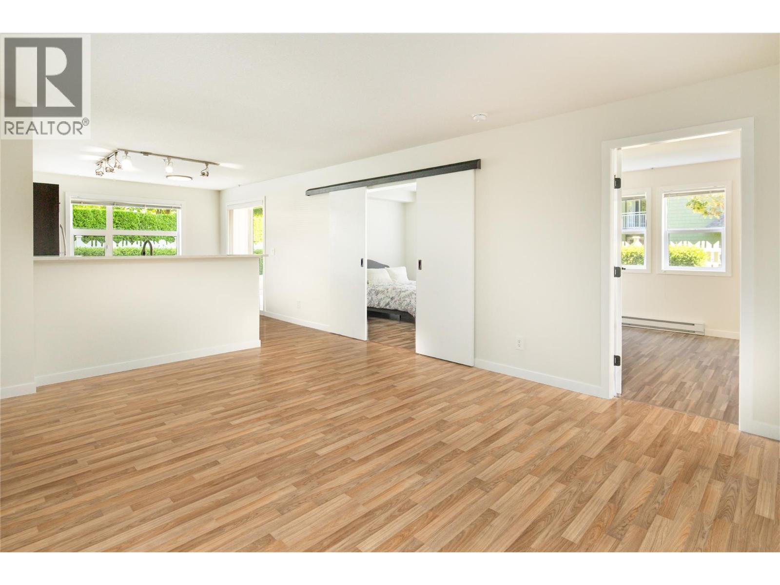 #114 547 Yates Road - 18