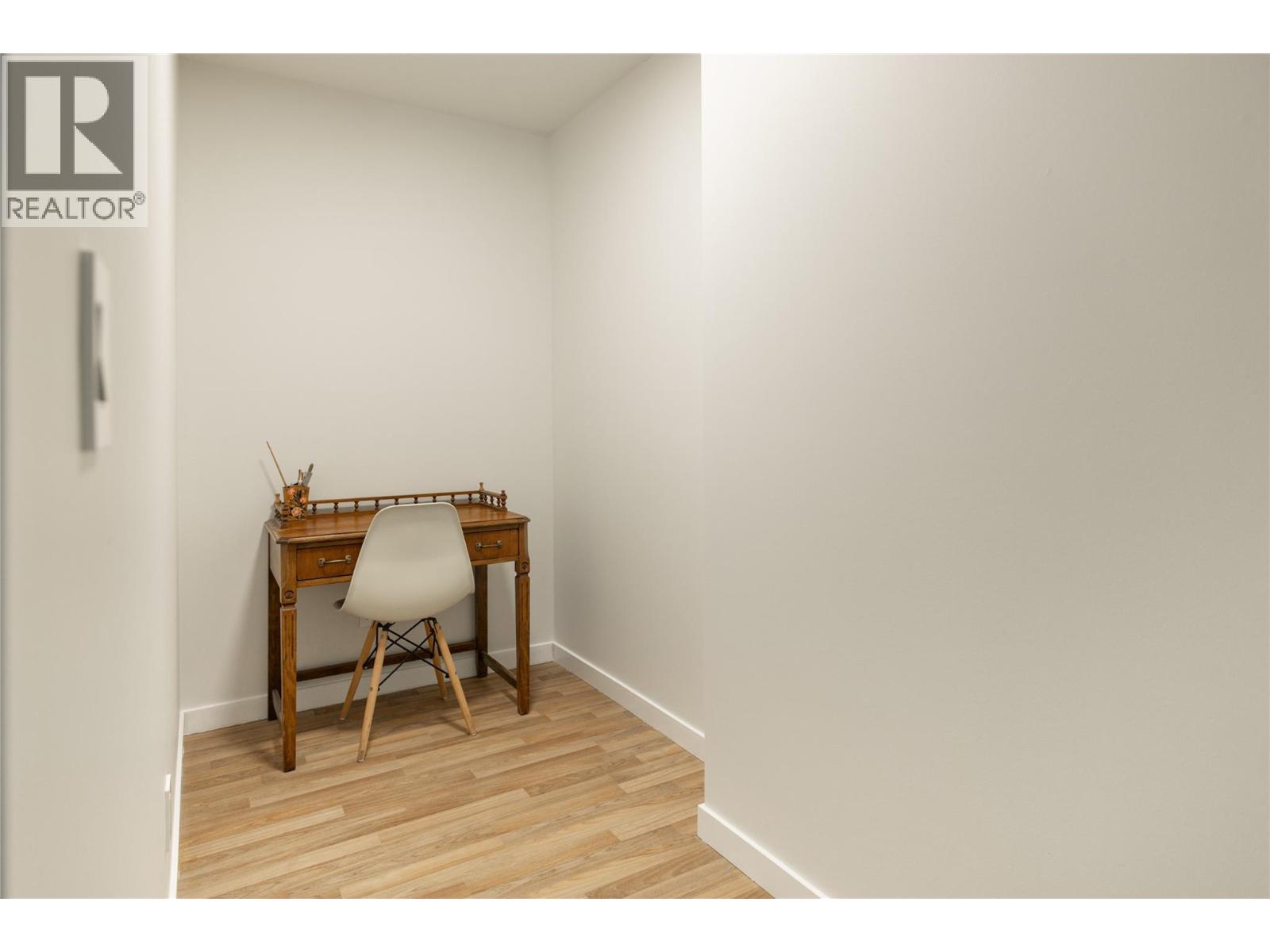 #114 547 Yates Road - 24