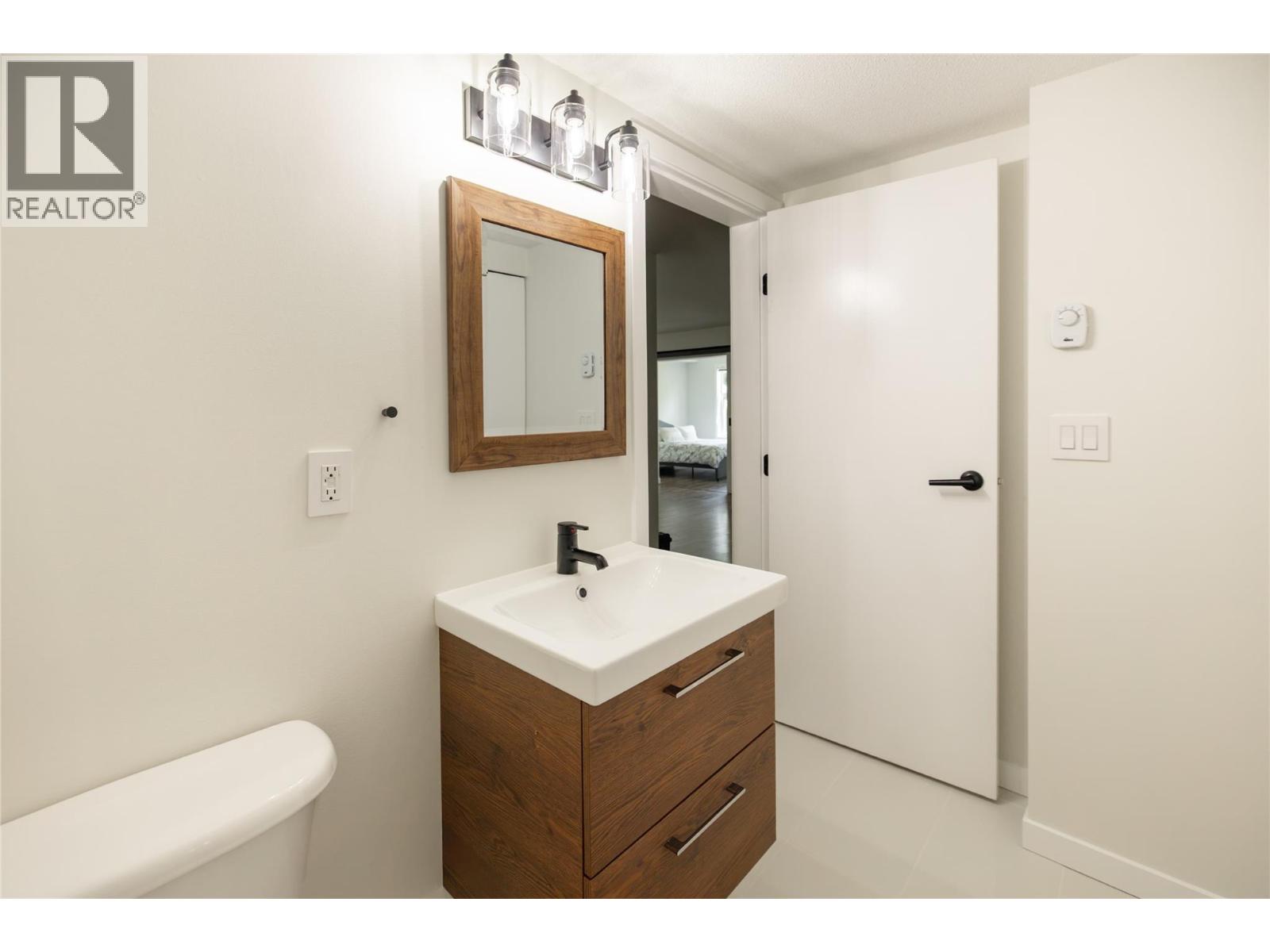 #114 547 Yates Road - 26