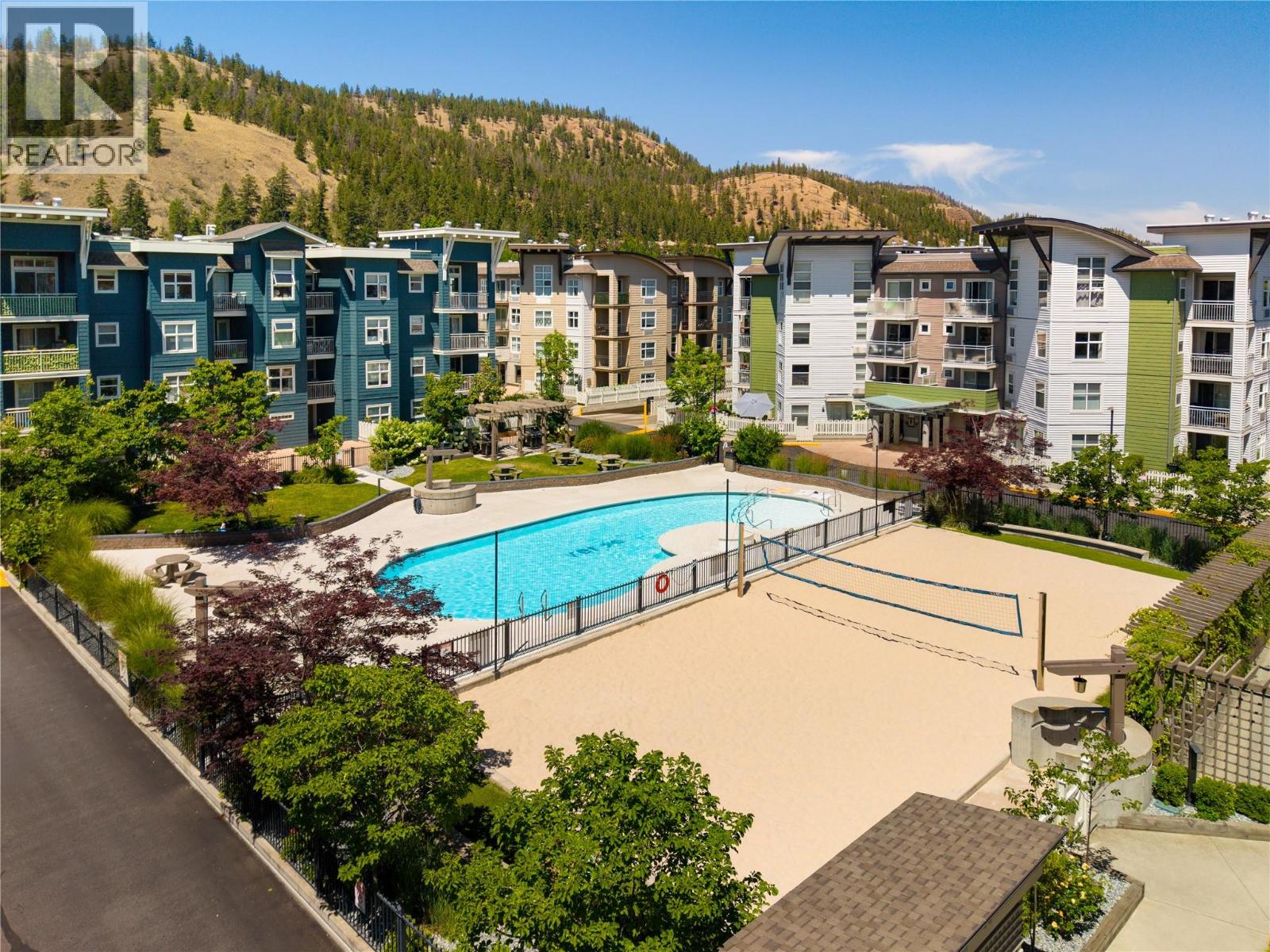 #114 547 Yates Road - 46