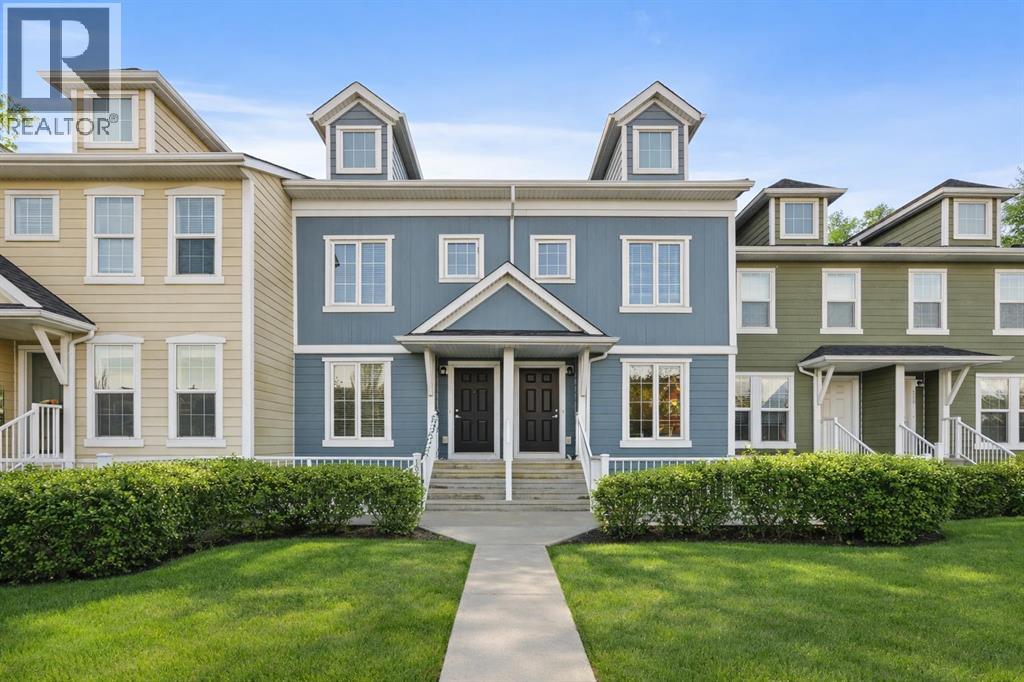 111 Auburn Bay Street SE - 1