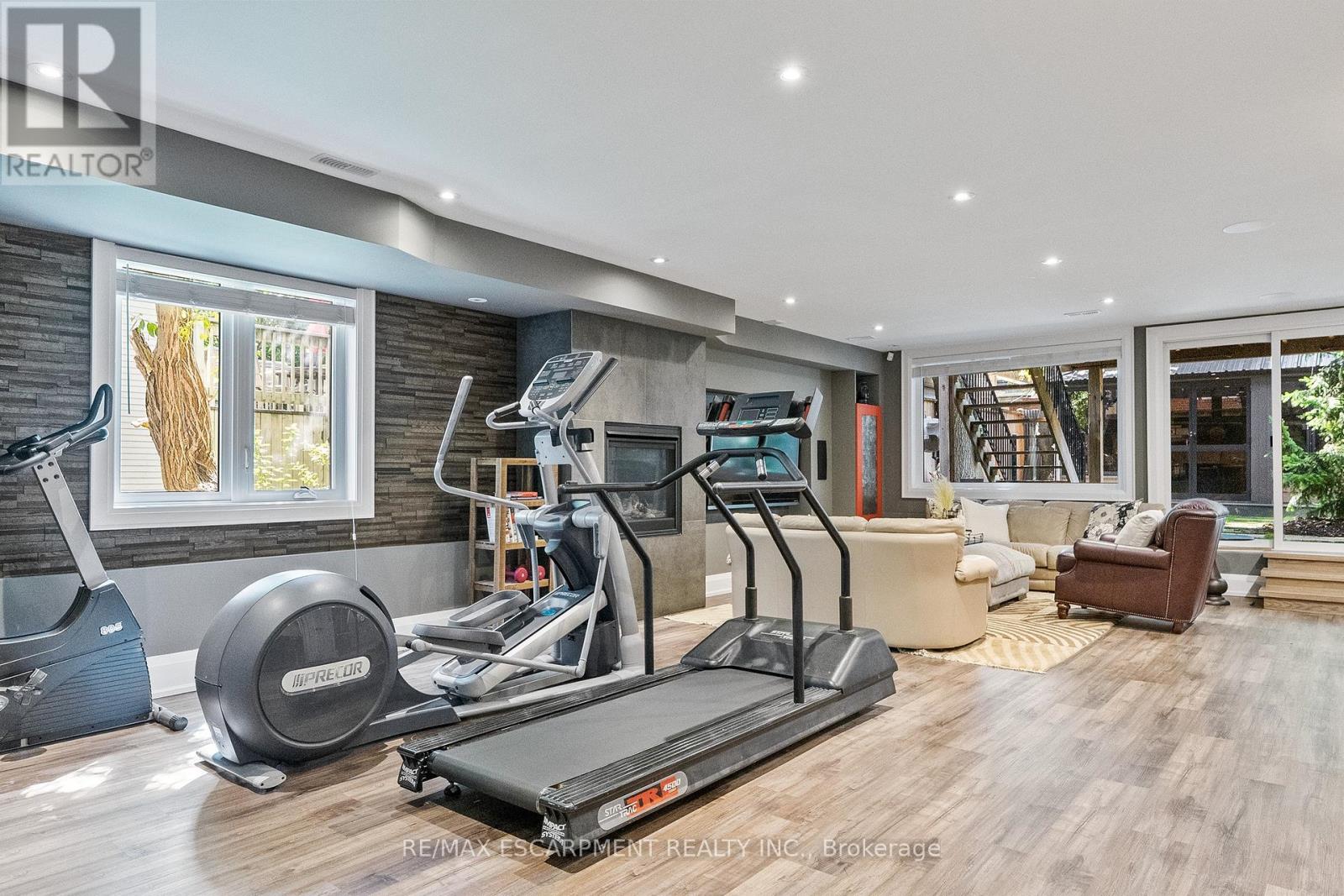 24 CAYUGA AVENUE - 37