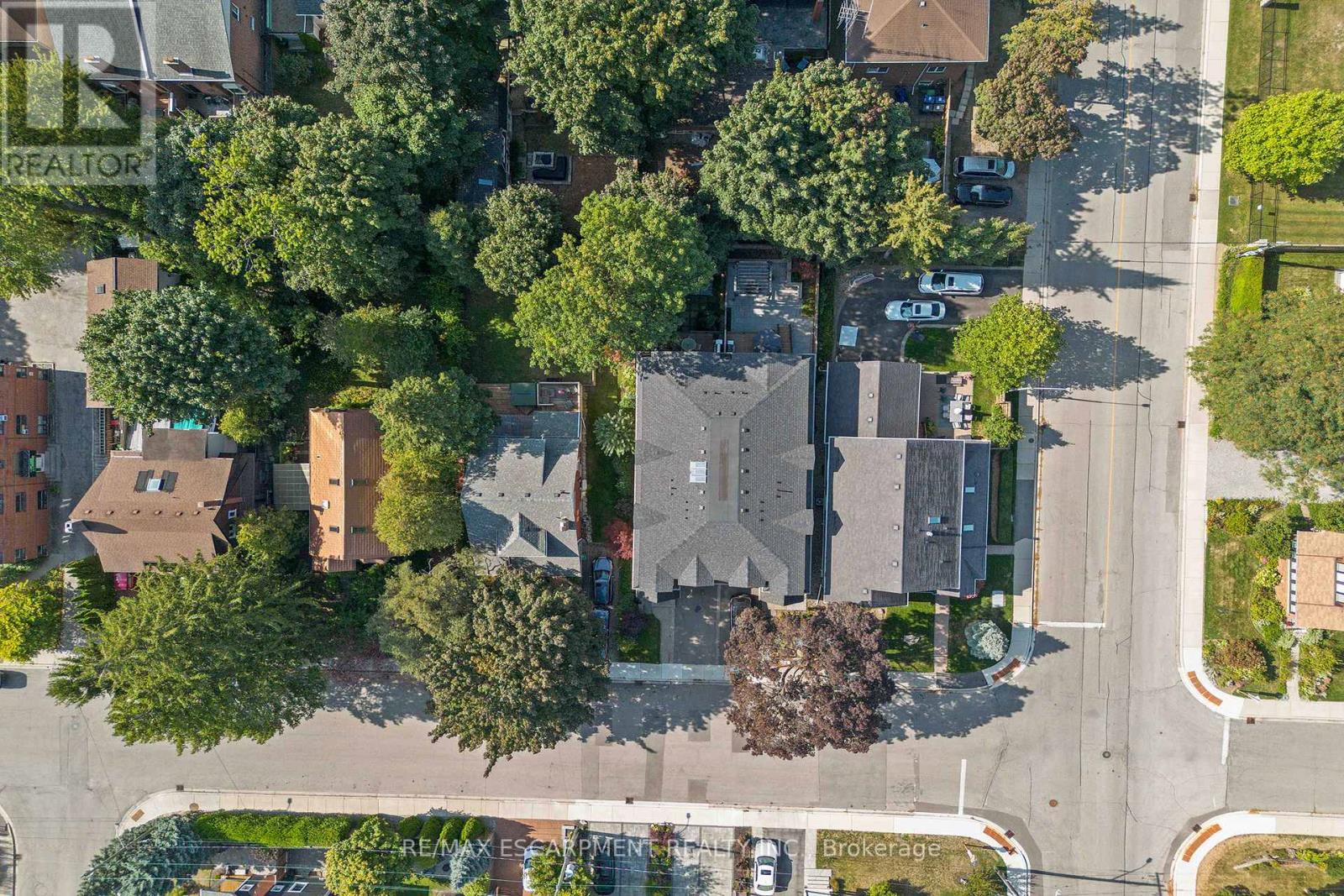 24 CAYUGA AVENUE - 48