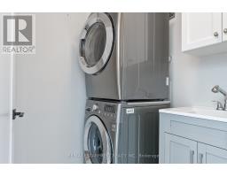 24 Cayuga Avenue, Mississauga, ON L5G3S7 Photo 35