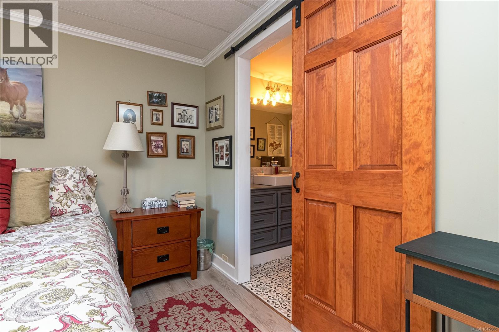 #47 5838 Blythwood Rd - 19