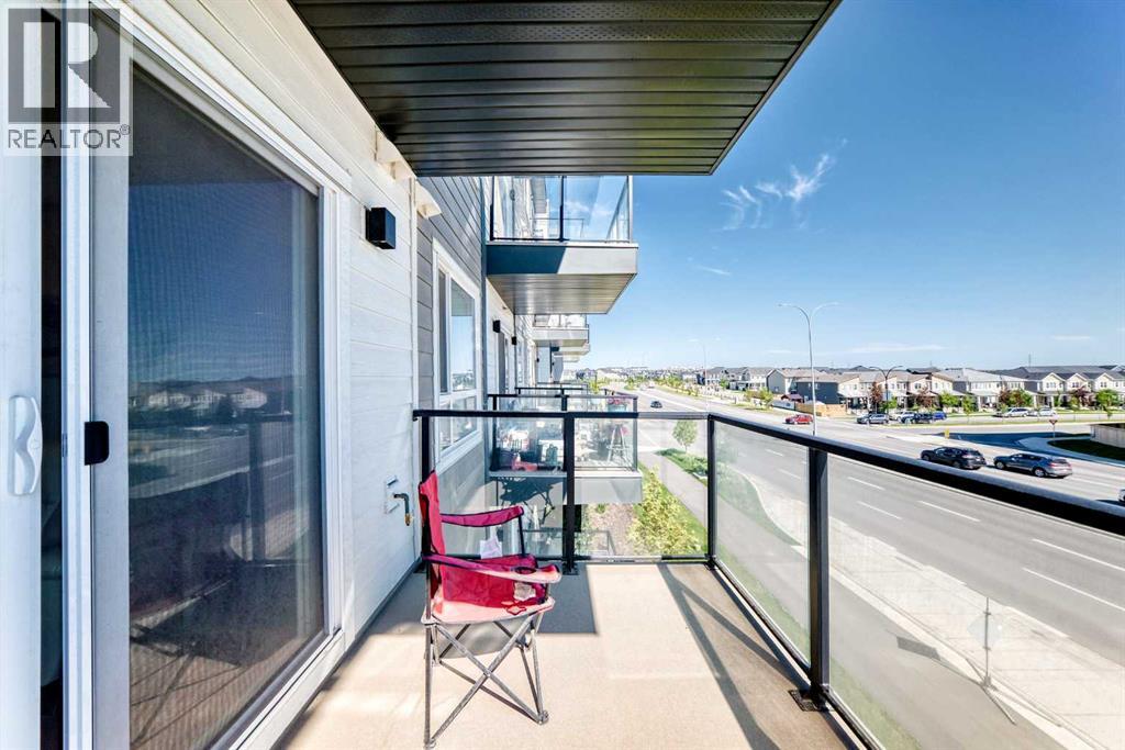#3211 33 Carringham Gate NW - 20