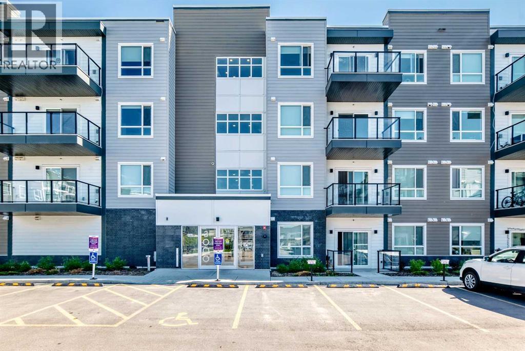 #3211 33 Carringham Gate NW - 37