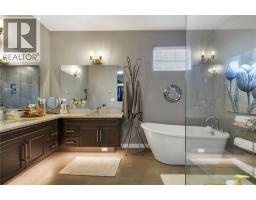 595 Vineyard Way N Unit# 31, Vernon, BC V1H2M2 Photo 45