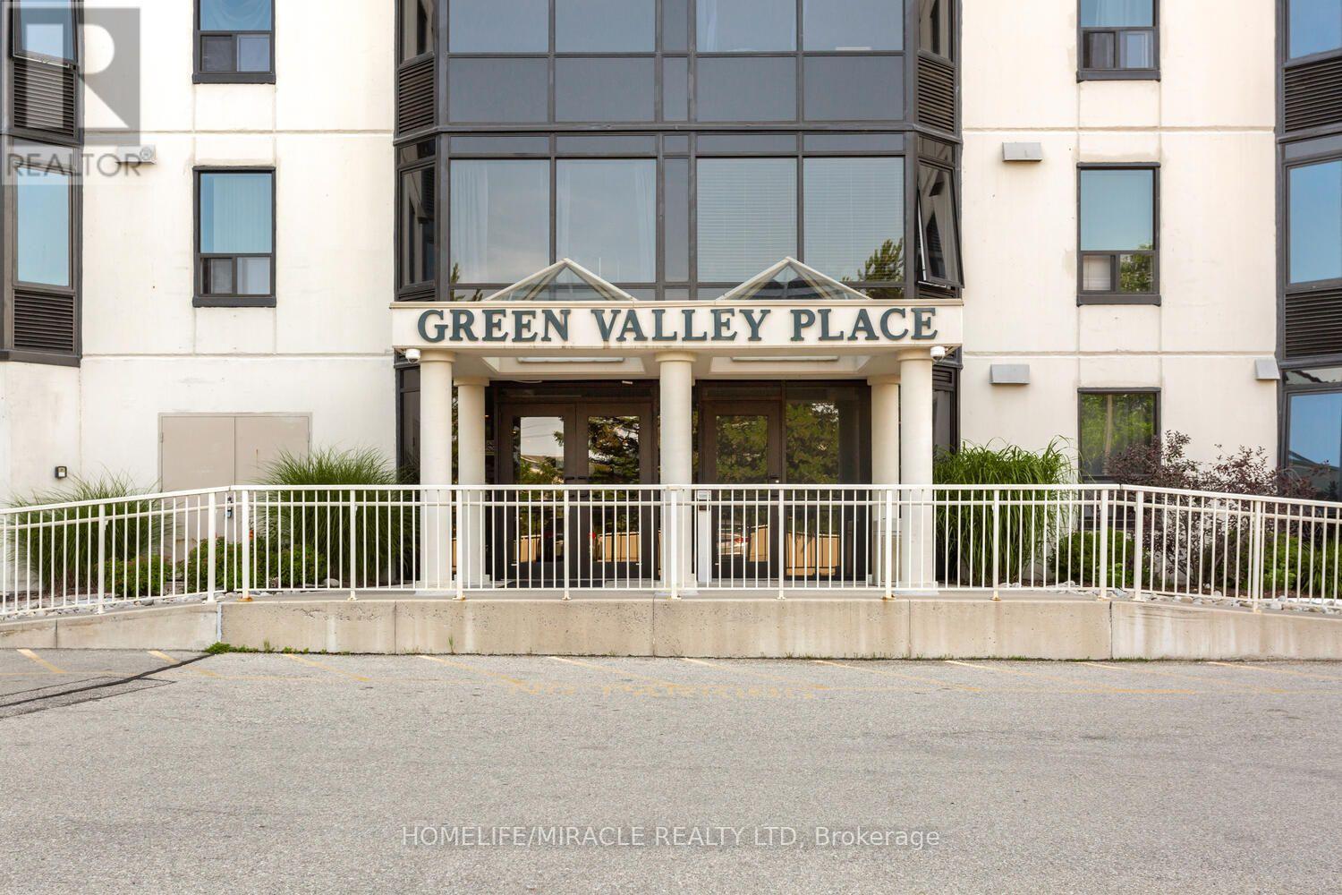 #1705 35 GREEN VALLEY DRIVE - 3