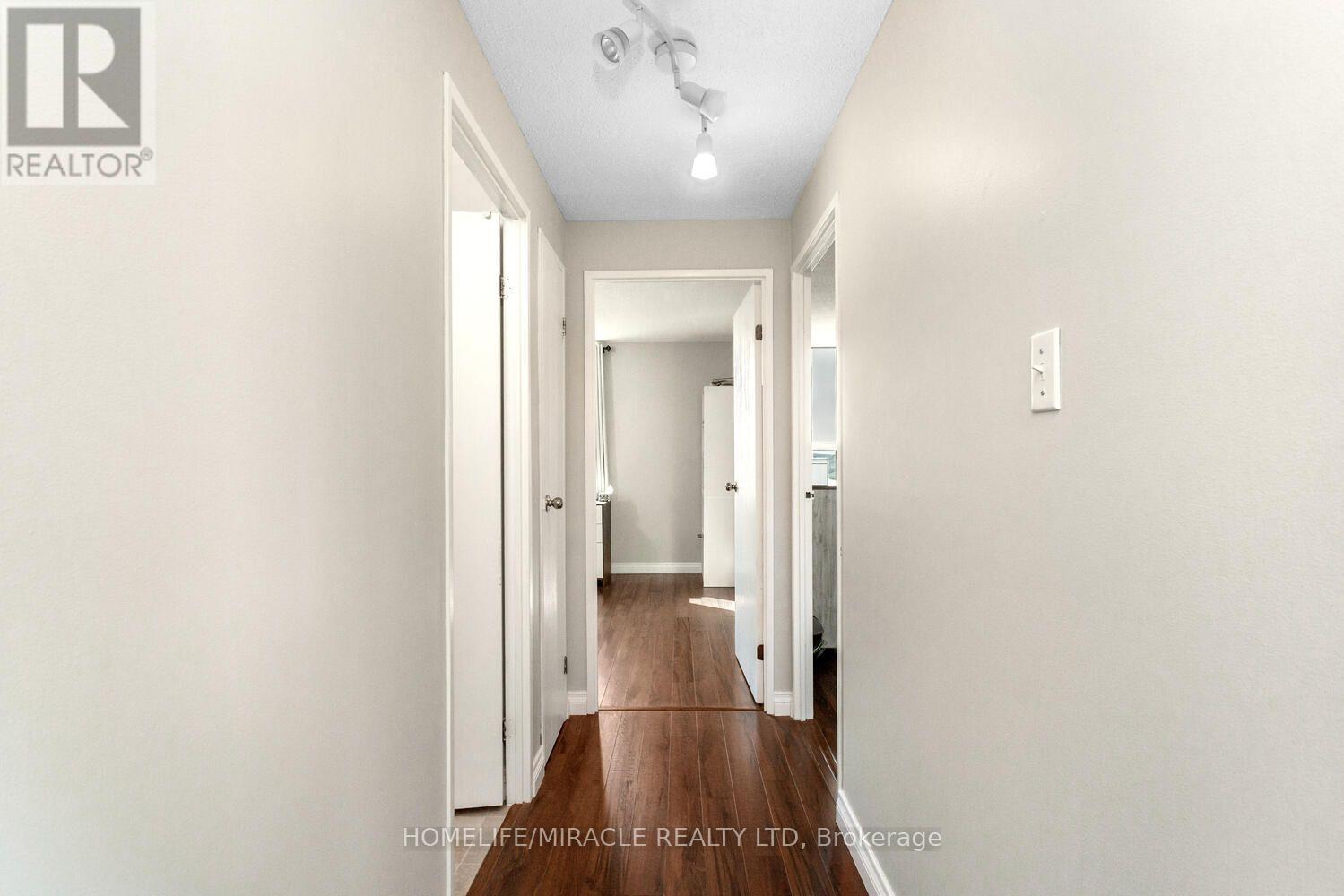 #1705 35 GREEN VALLEY DRIVE - 30
