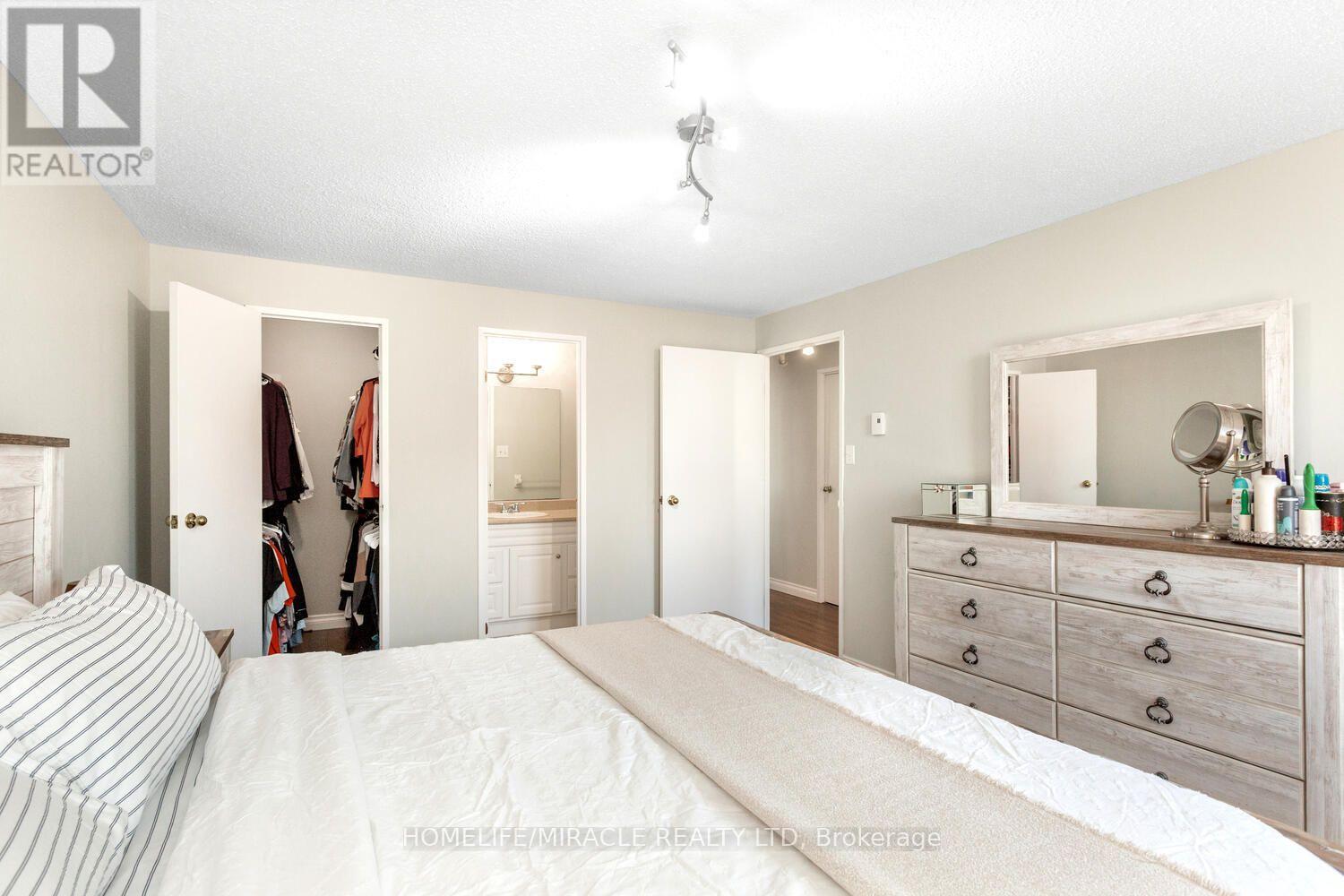 #1705 35 GREEN VALLEY DRIVE - 35