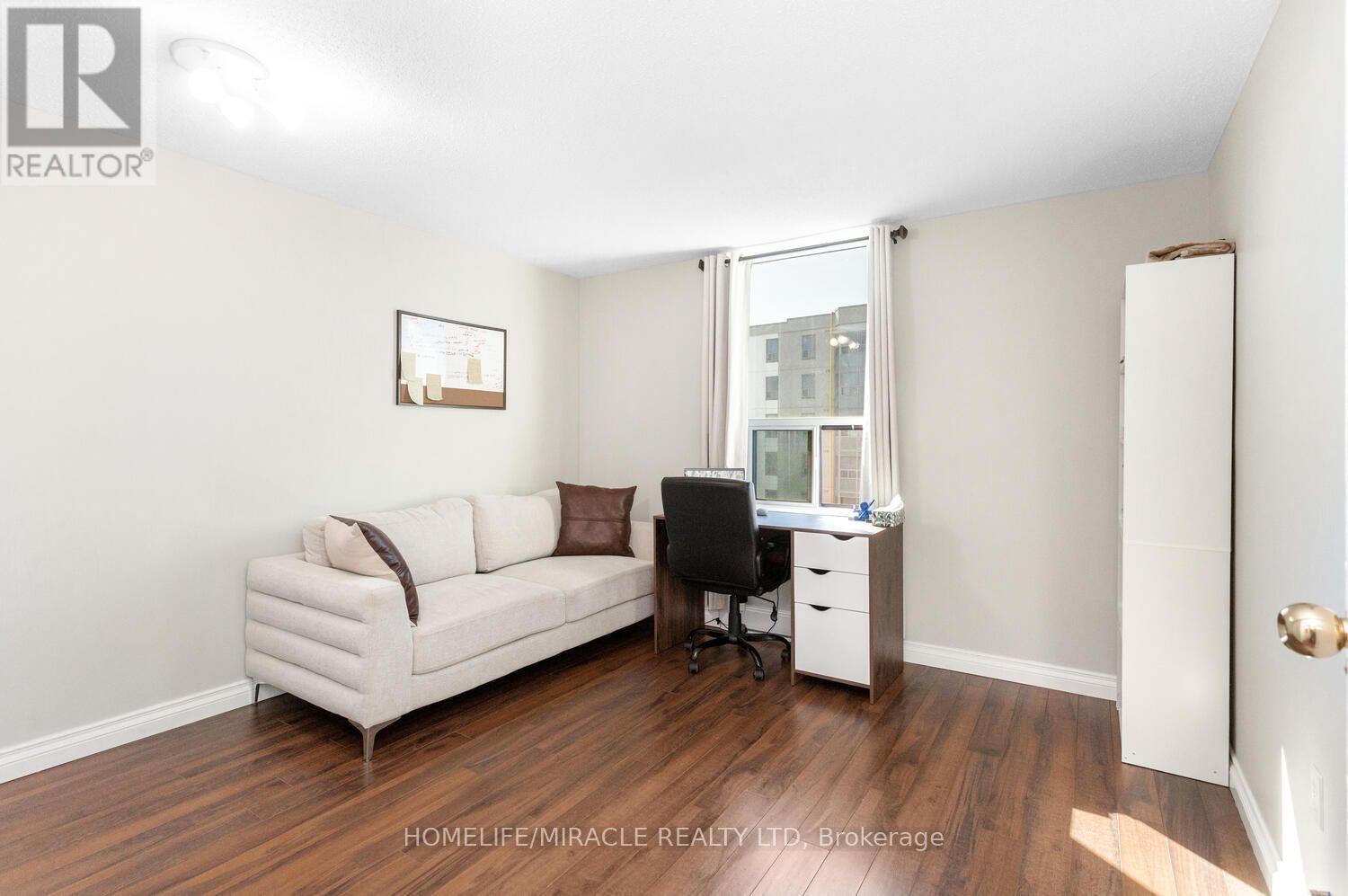 #1705 35 GREEN VALLEY DRIVE - 39
