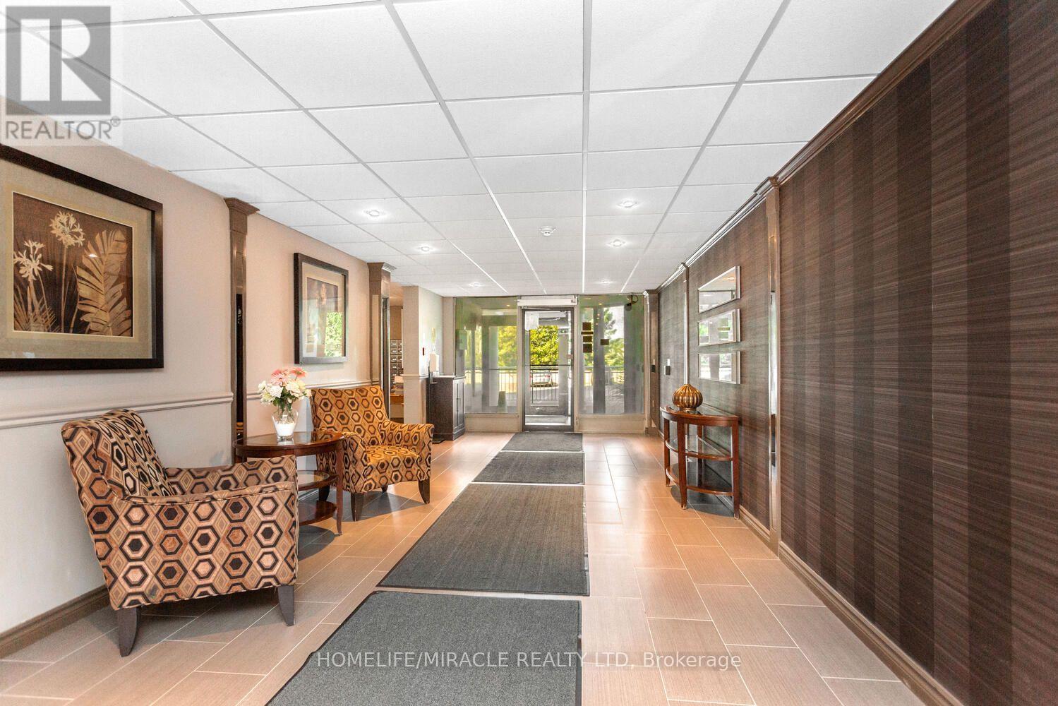 #1705 35 GREEN VALLEY DRIVE - 4