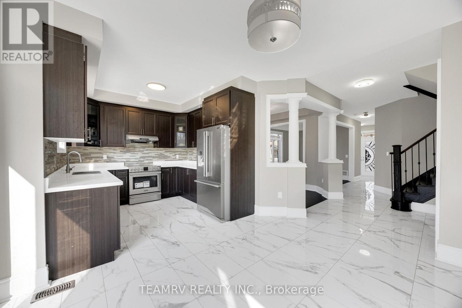 1161 UPPER THAMES DRIVE - 16