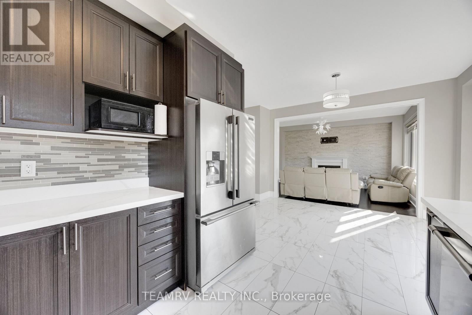 1161 UPPER THAMES DRIVE - 19