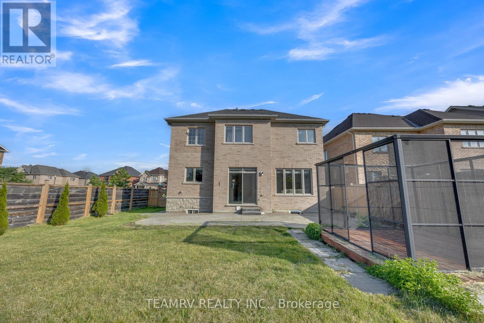 1161 UPPER THAMES DRIVE - 50