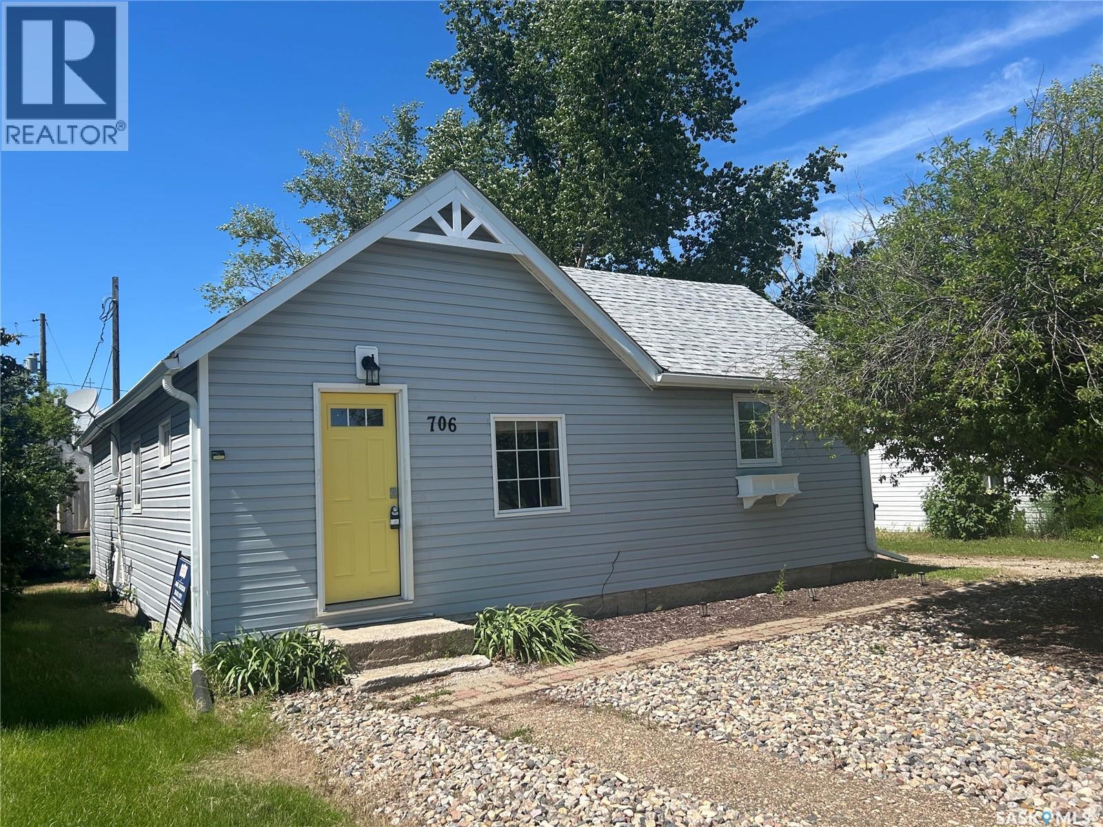706 NORFOLK AVENUE - 1