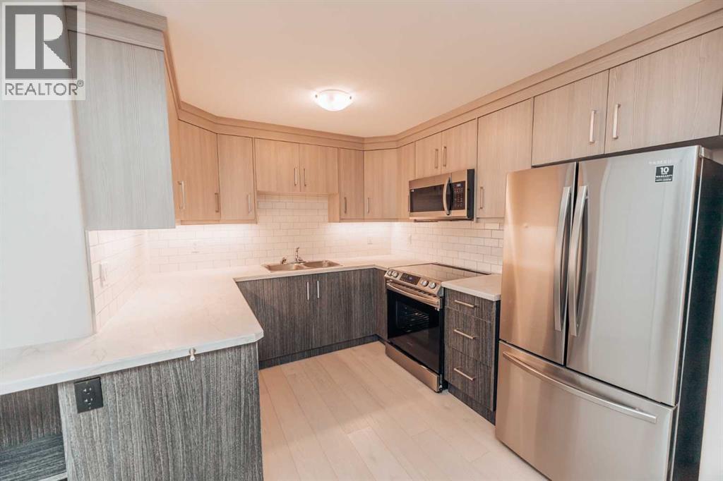 114 15 Street N - 17