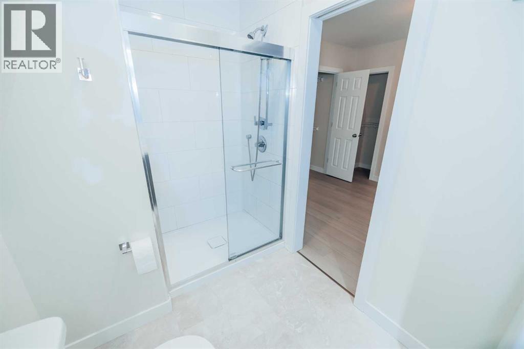114 15 Street N - 28