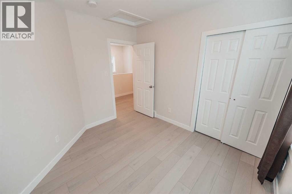 114 15 Street N - 31