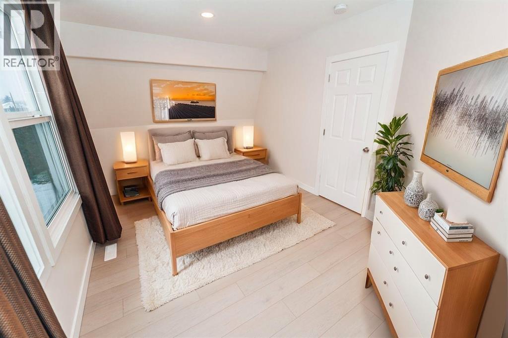 114 15 Street N - 33