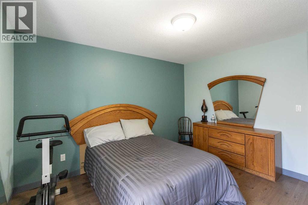 5949 45 Street Crescent - 27