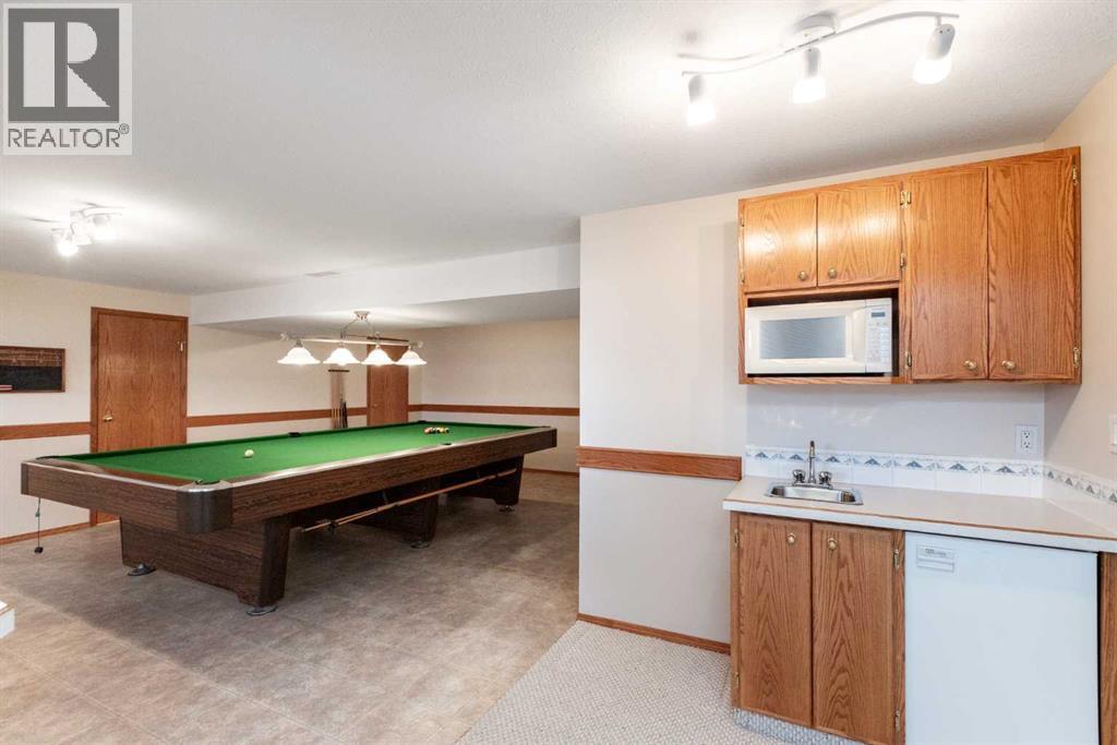 5949 45 Street Crescent - 35