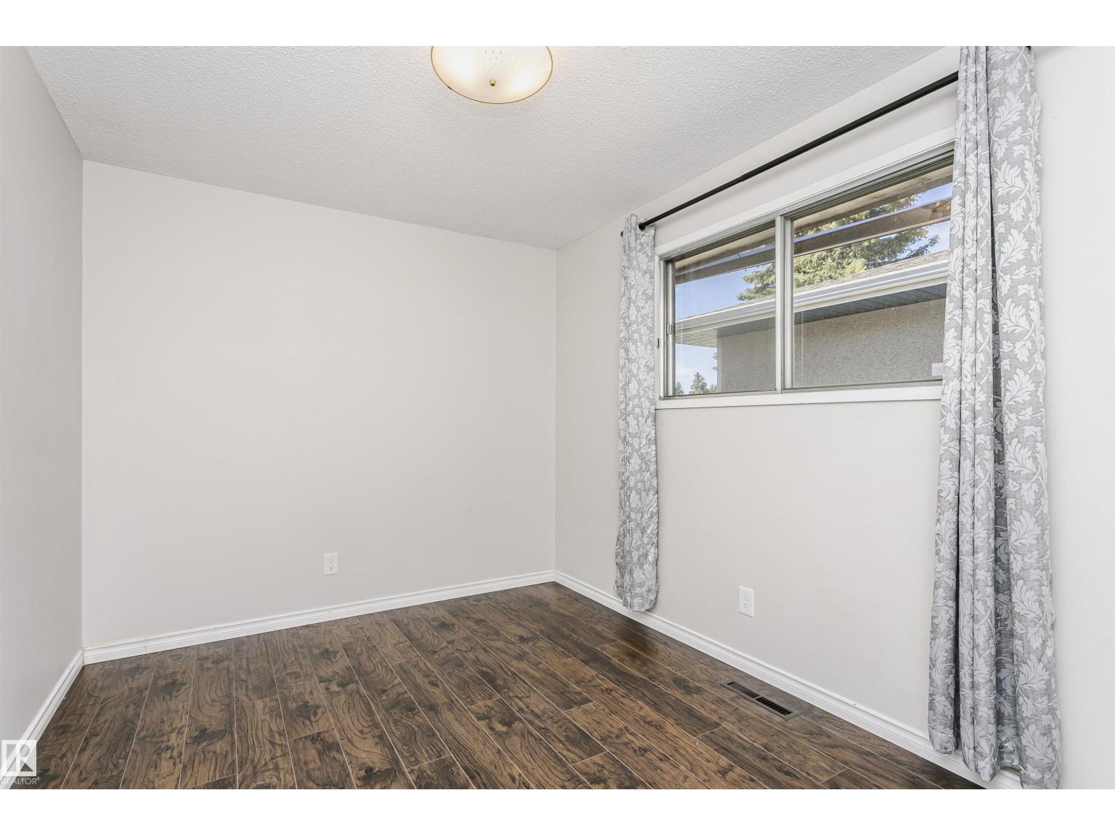 11440 44A AV NW - 17
