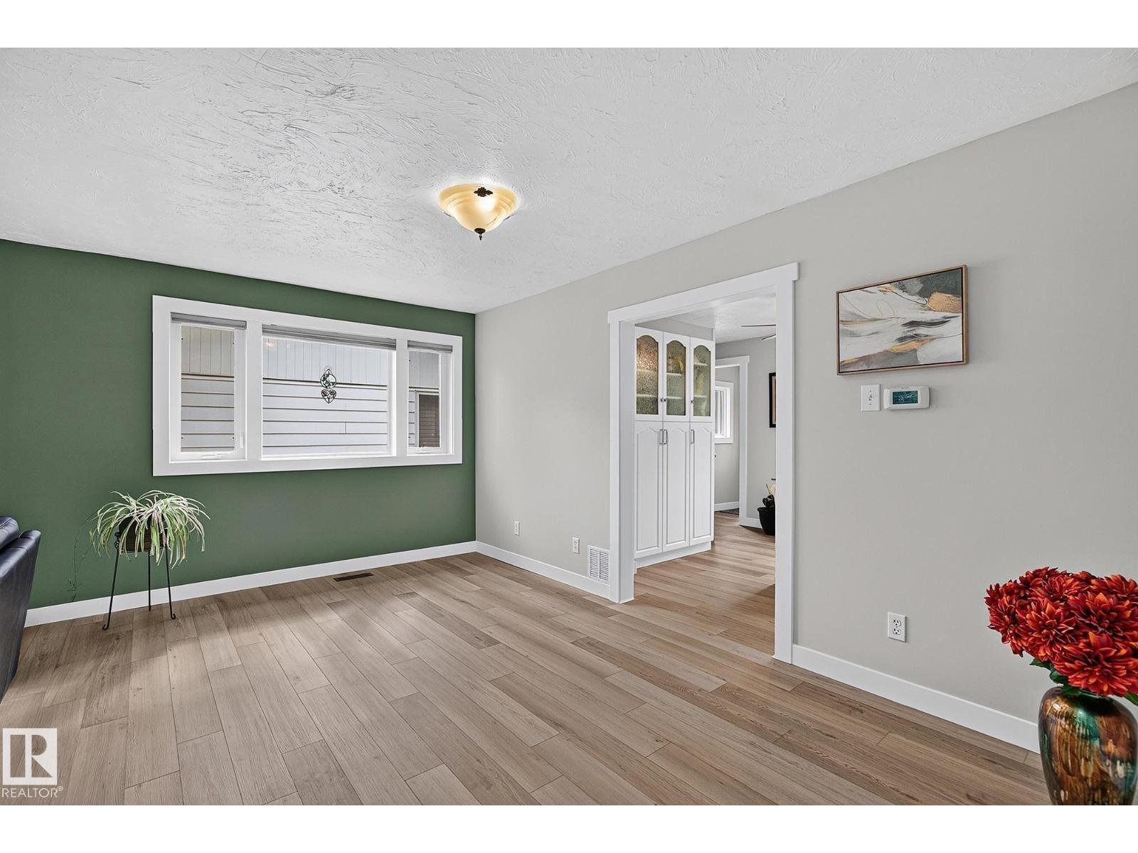31 RIVER DR - 12
