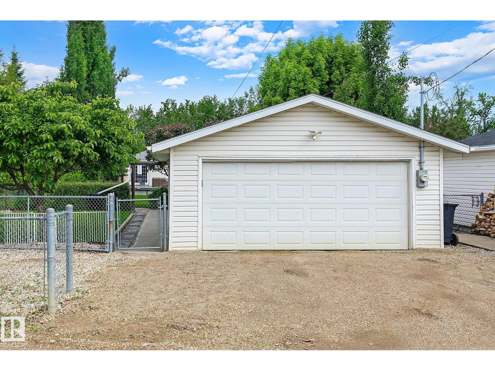 31 RIVER DR - 40