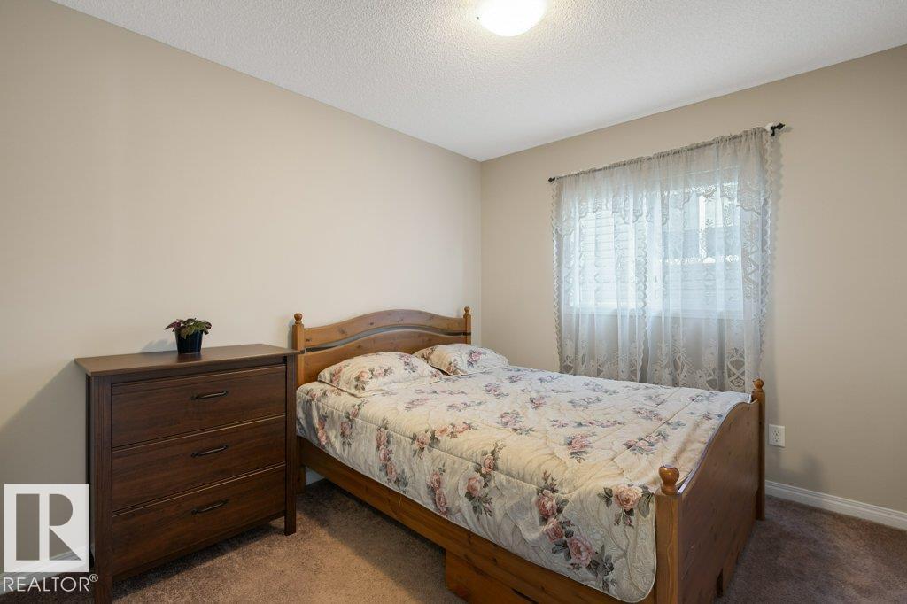 7511 177 AV NW - 20