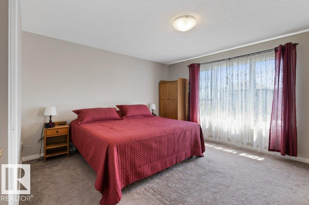 7511 177 AV NW - 21