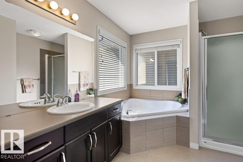 7511 177 AV NW - 25