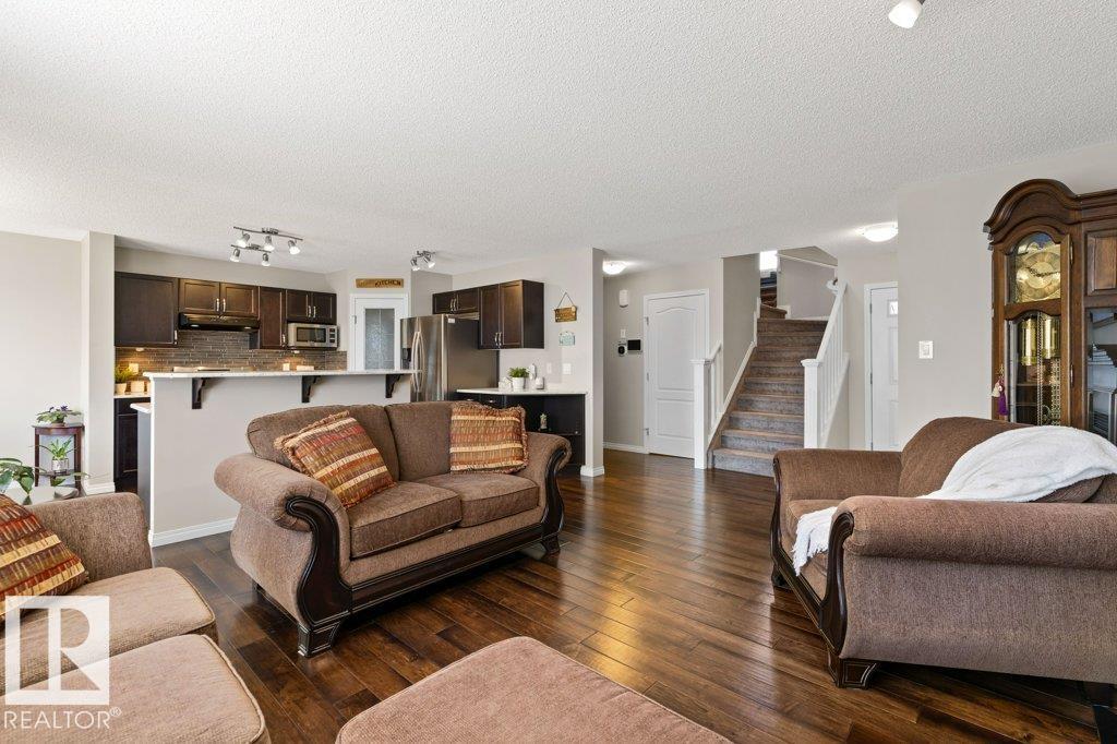7511 177 AV NW - 5