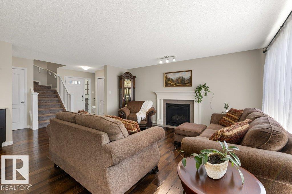 7511 177 AV NW - 3